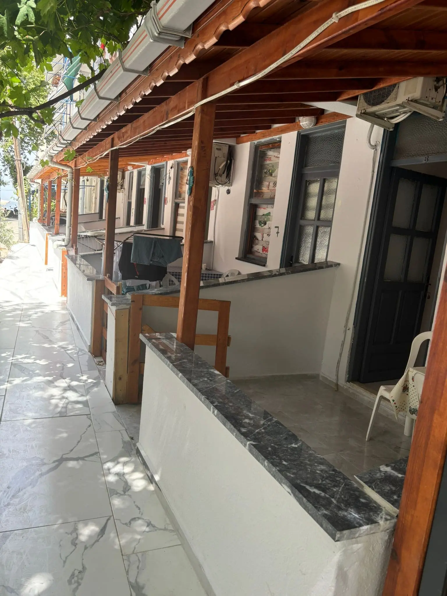 Giriş Kat Balkonları - Dışarıdan görünüm